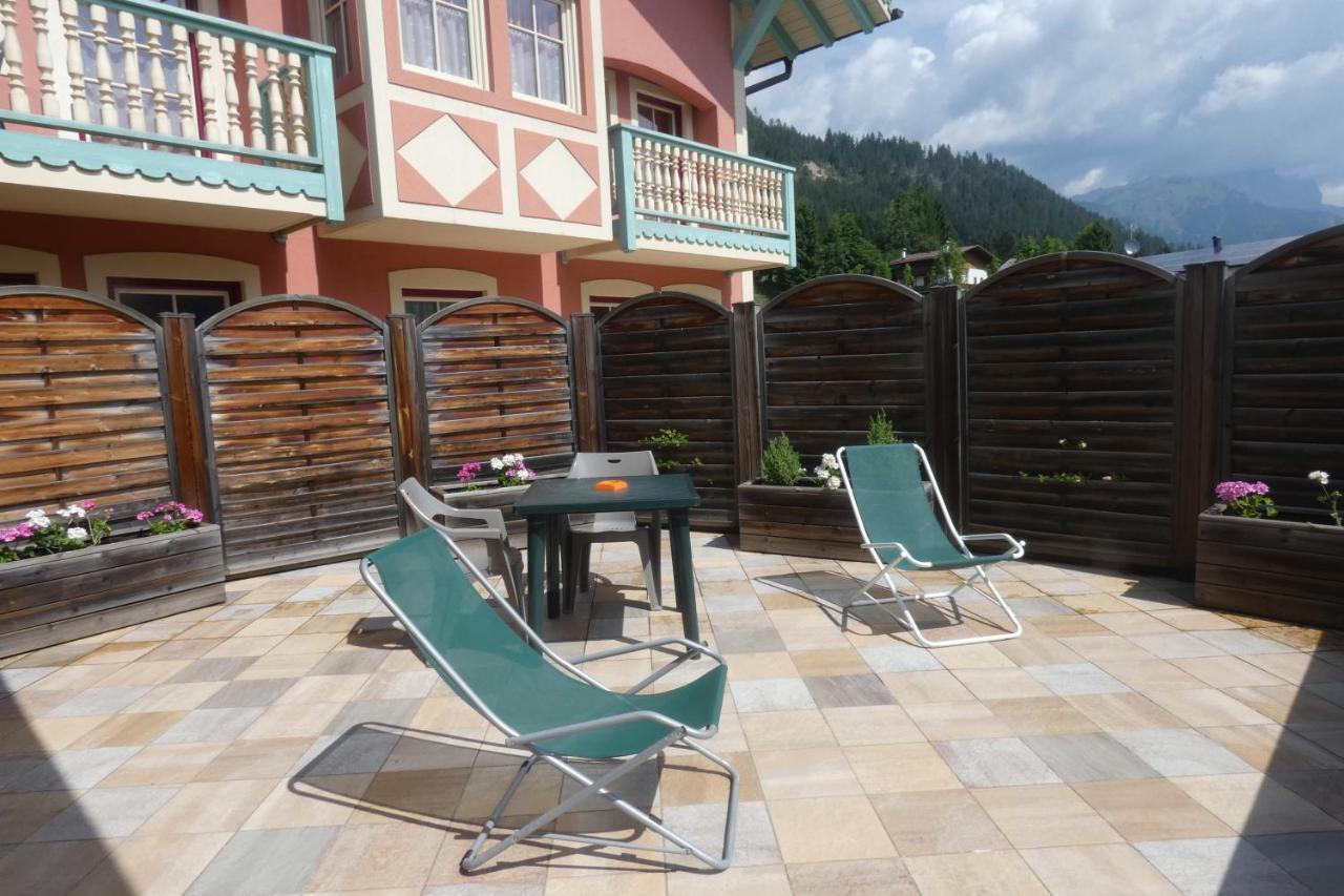 La Meisules Pozza di Fassa Kültér fotó