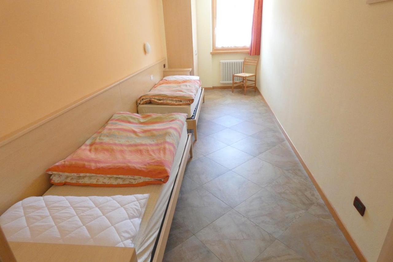 La Meisules Pozza di Fassa Kültér fotó