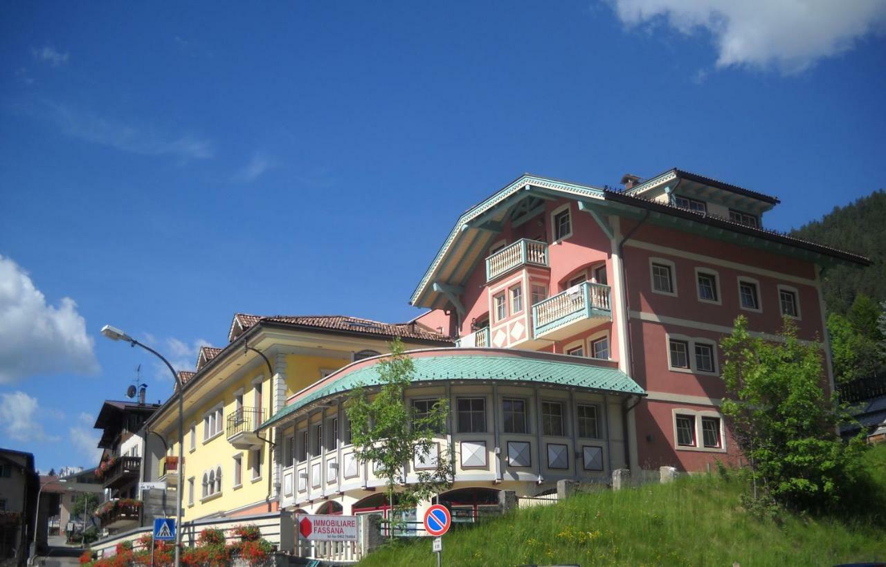 La Meisules Pozza di Fassa Kültér fotó